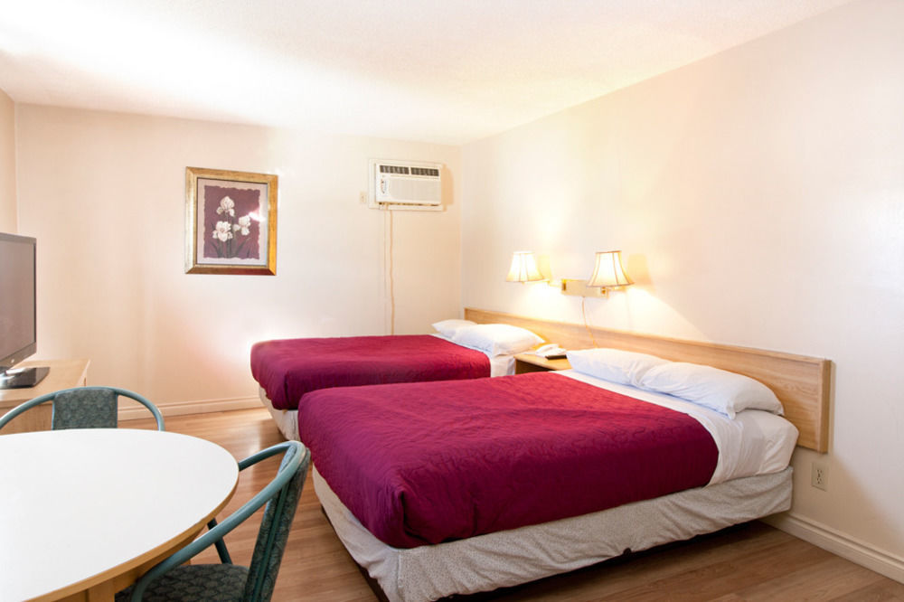 Horizon Motel Saint Albert Экстерьер фото